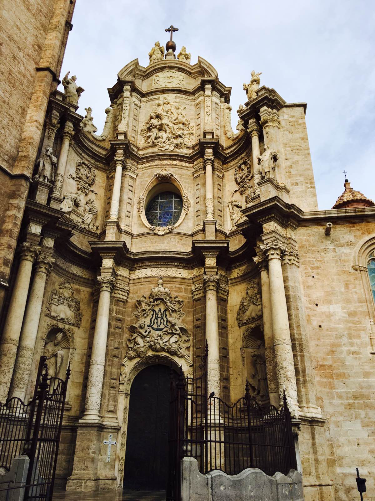 瓦伦西亚，西班牙第三大城市，大教堂及街景。