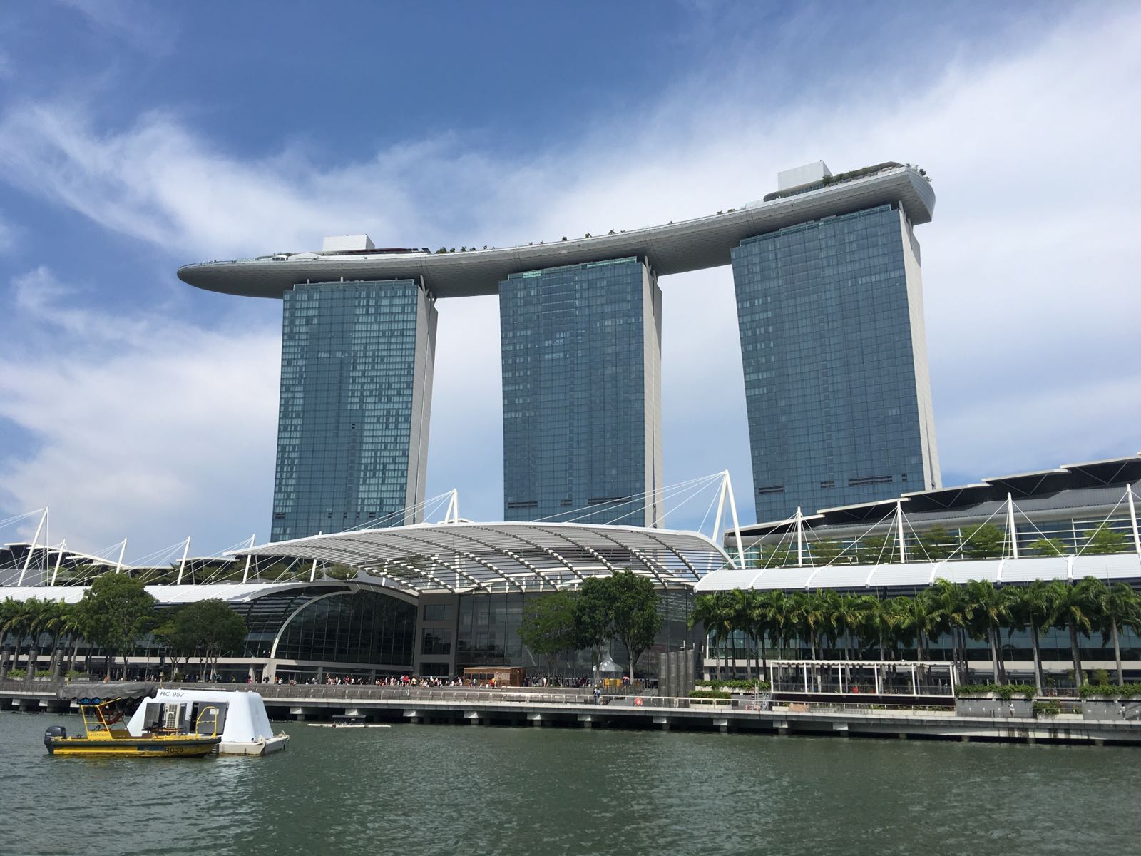 游船新加坡河