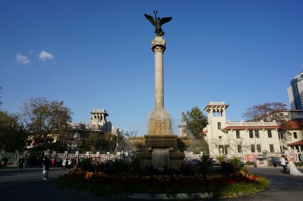 顾名思义，意大利风情的小广场，马可波罗广场的小喷水池也算是意风区的标志