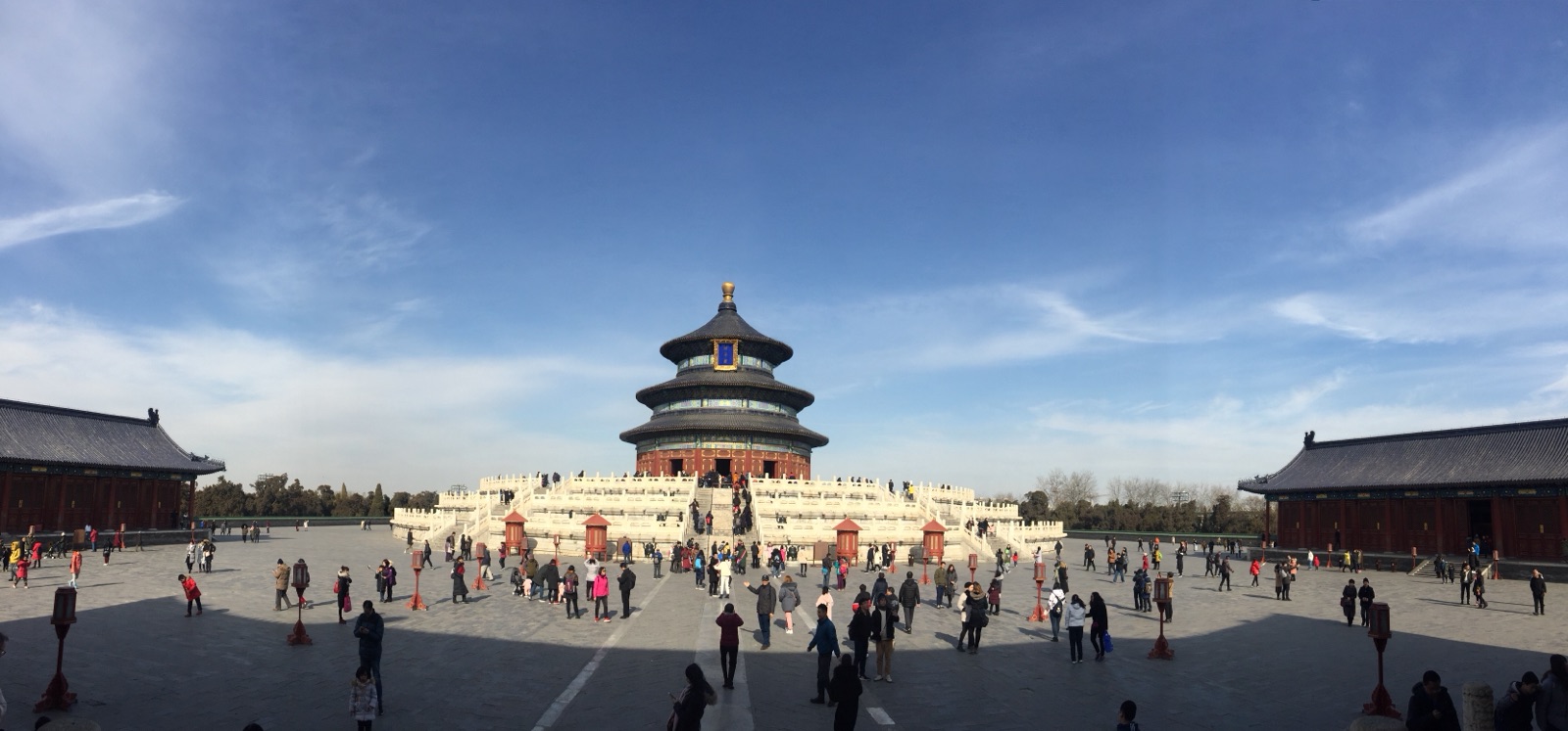 天坛值得一来，祈年殿很壮观，北京保存最完整的斗拱结构建筑