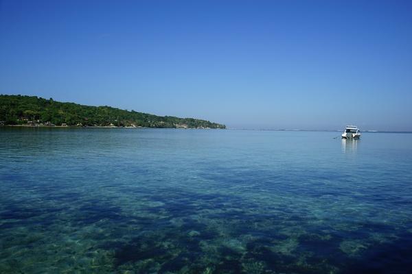 强烈推荐！蓝梦岛真的是一个超级梦幻的地方。它是巴厘岛东南边的一个离岛，