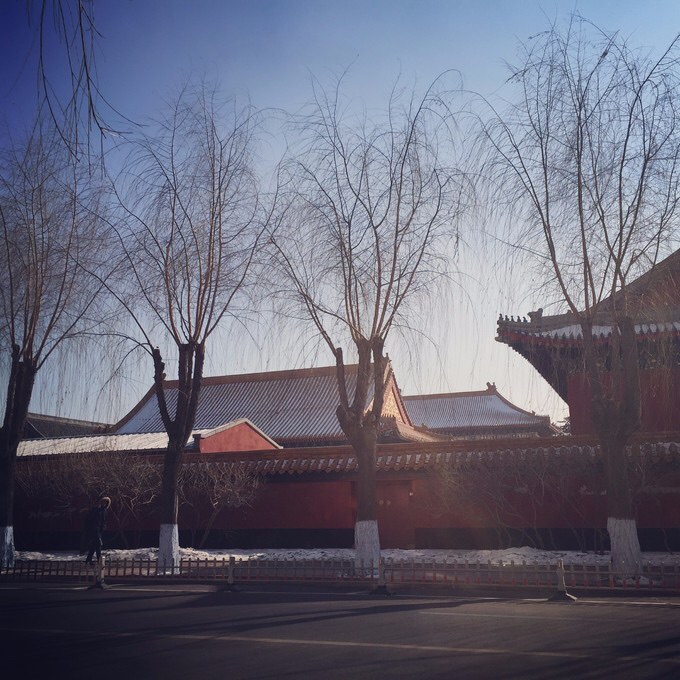 走进校园周围几乎都是中国古典式建筑，这里既是一个3A级景区，又是一所著