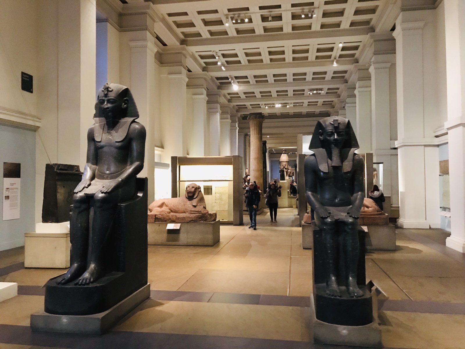 大英博物馆的宝贝实在太多了，这是第二次来，但是也只能勉强把埃及陈列馆和