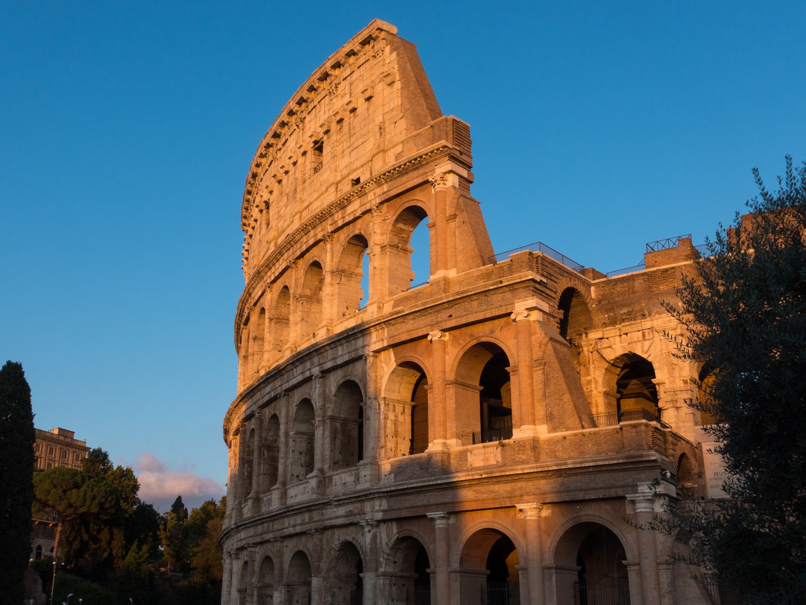 古罗马中心，血腥之地有多种说法，但至少50万人在此丧生。没有预定门票，
