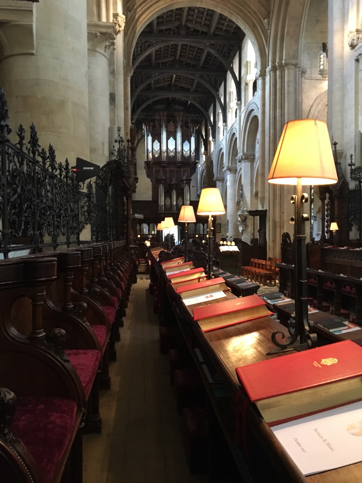 创立于1546年，是牛津大学最大、最贵族化的学院，也是唯一身兼主教座堂