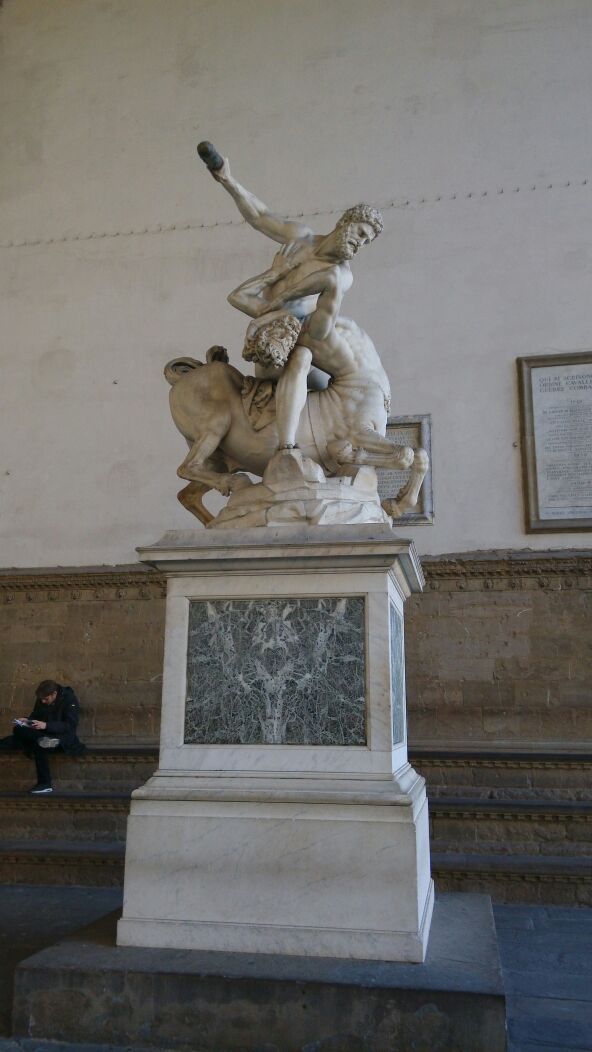 各种雕塑，各种人群～文艺复兴的发源地尽在佛罗伦萨～