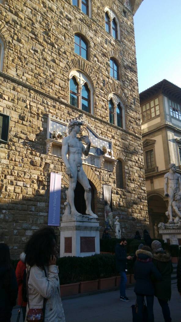 各种雕塑，各种人群～文艺复兴的发源地尽在佛罗伦萨～