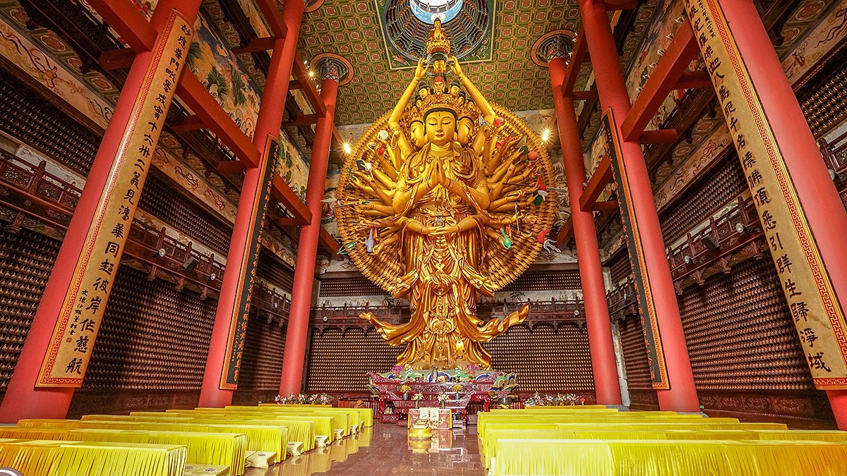 上海最奇特建筑的寺庙，金山东林寺