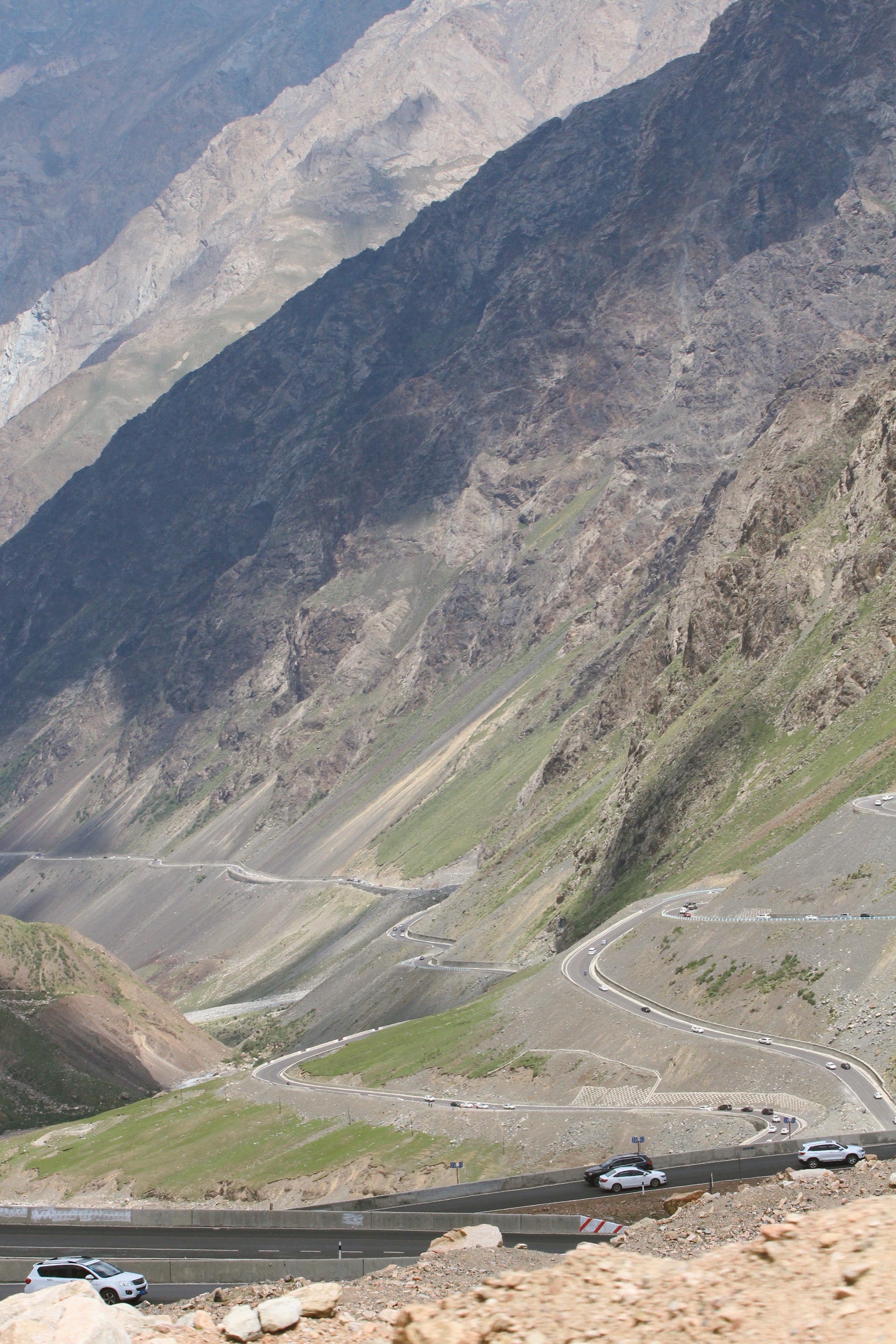 2022最新自驾新疆独库公路 | 一次走过河谷、草原、雪山、峡谷……