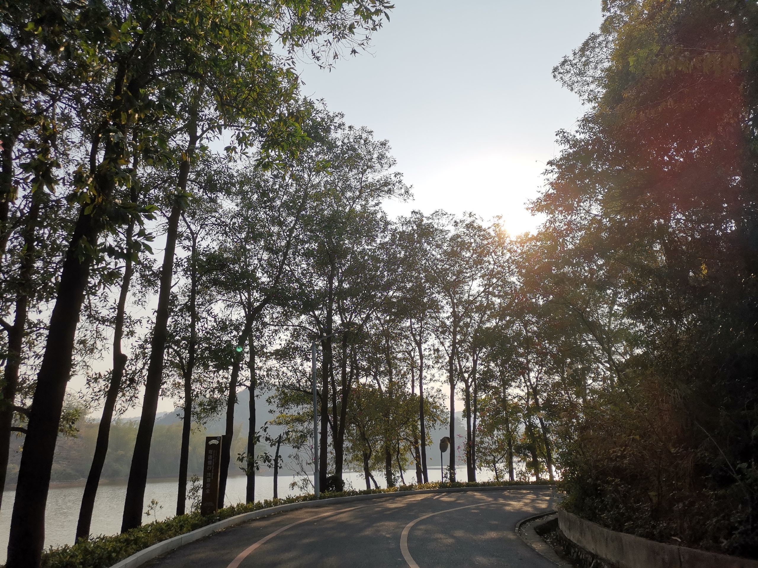 惠州红花湖_全程18公路，个人感觉不是很好，比较悠闲可以去骑单车转下