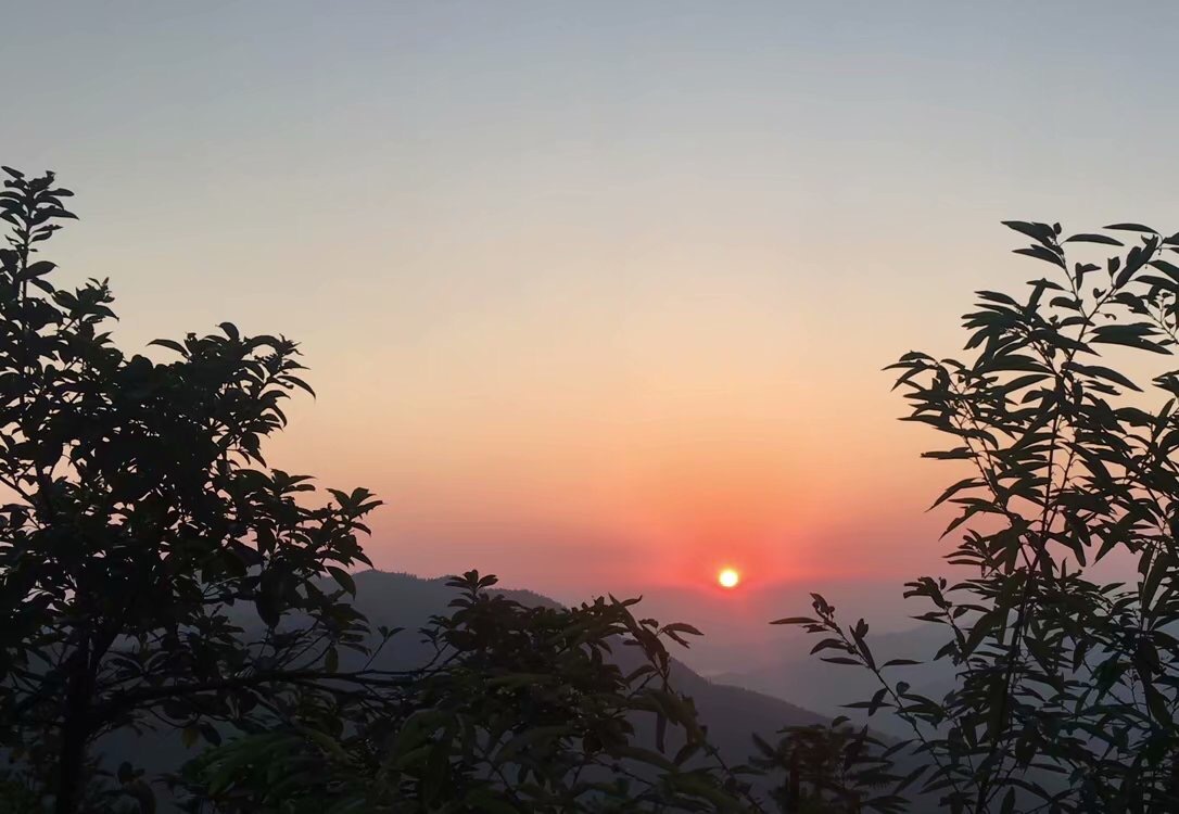 木梨硔村高山古村落，早上四点起床爬山看日出，晚上守在观景台看日落