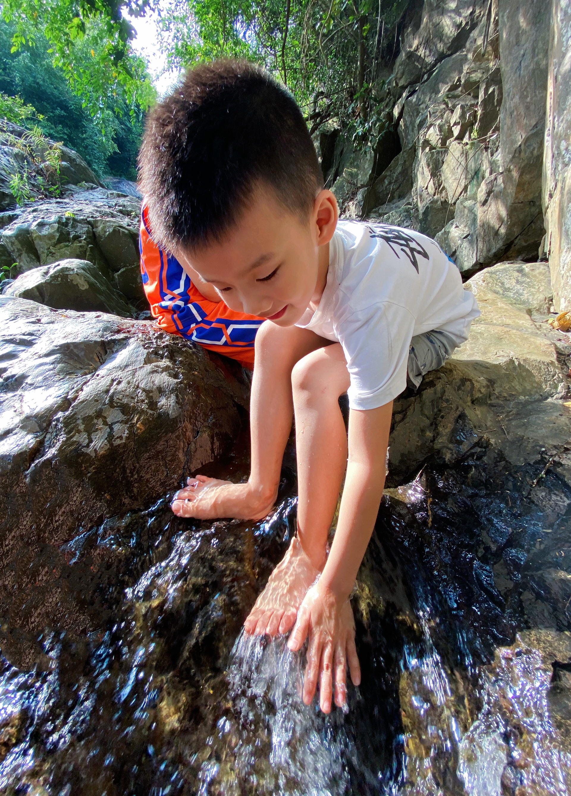 海南探秘皇帝洞-既能看到海南山水，又能满足孩子的好奇心。