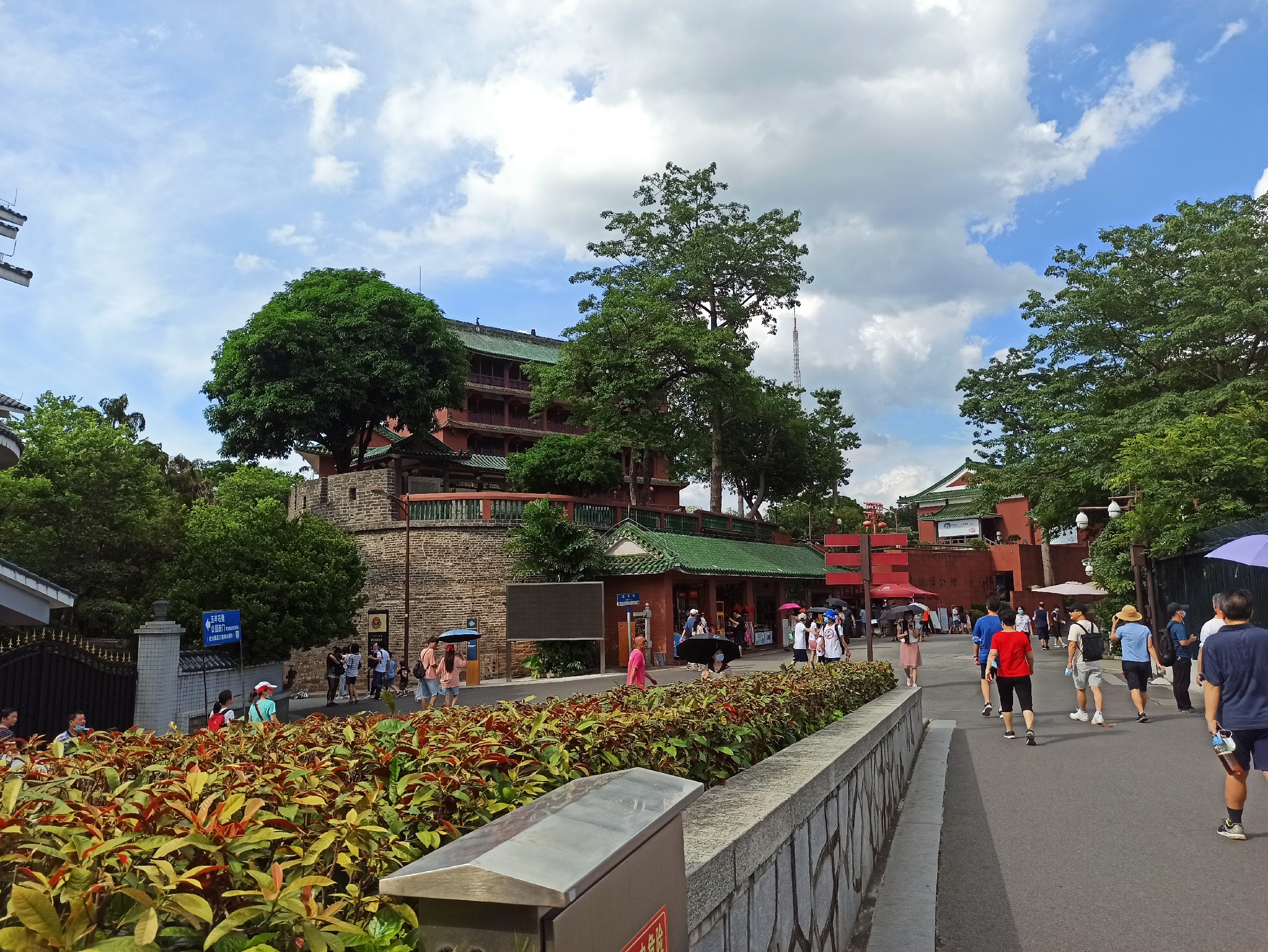 趁着假日，别辜负了这美好的阳光打卡广州雕塑公园