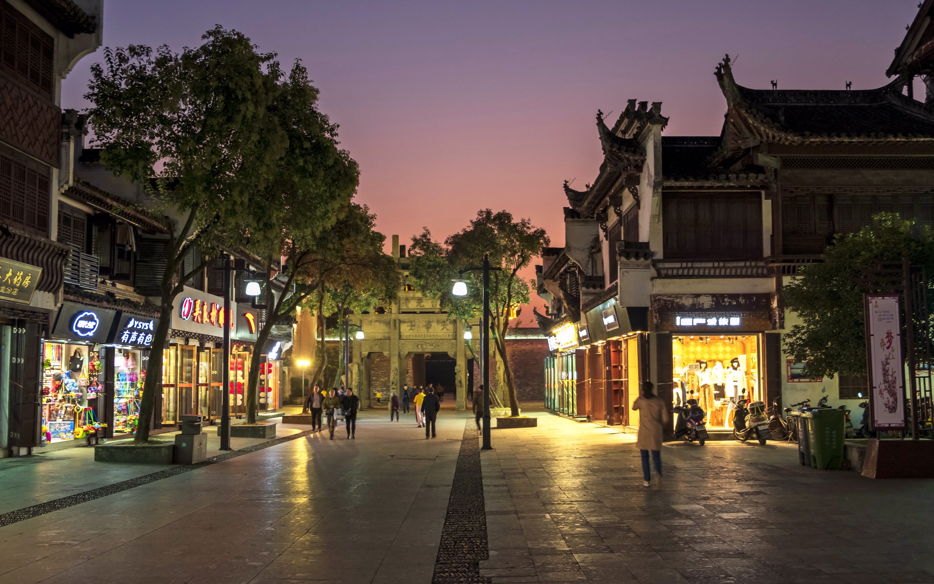 徽州古城是保存完好的中国四大古城之一！附徽州古城最新图片