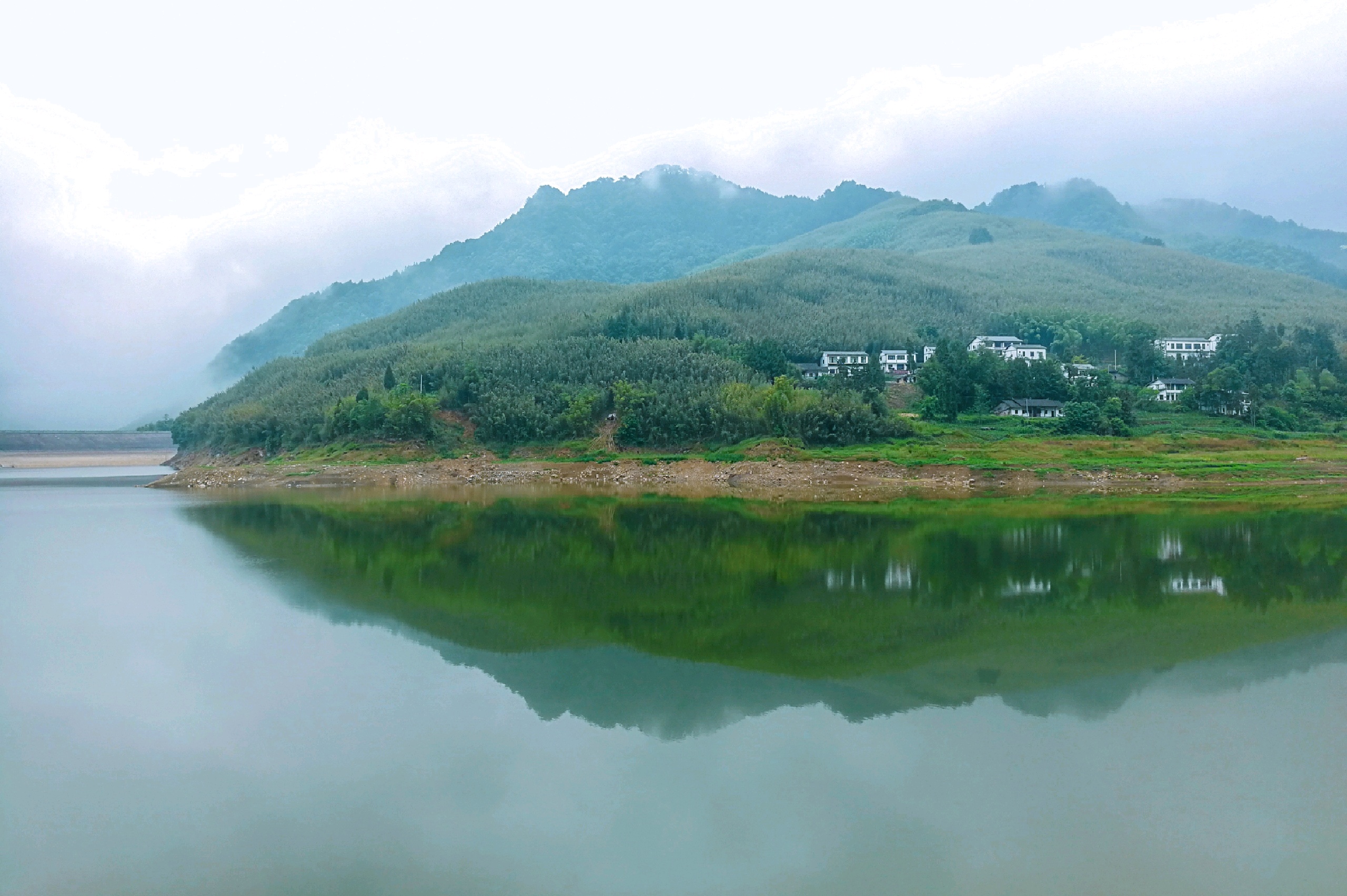 重庆周末约上好友去了梁平百里竹海景区景区总体打造感觉还不错