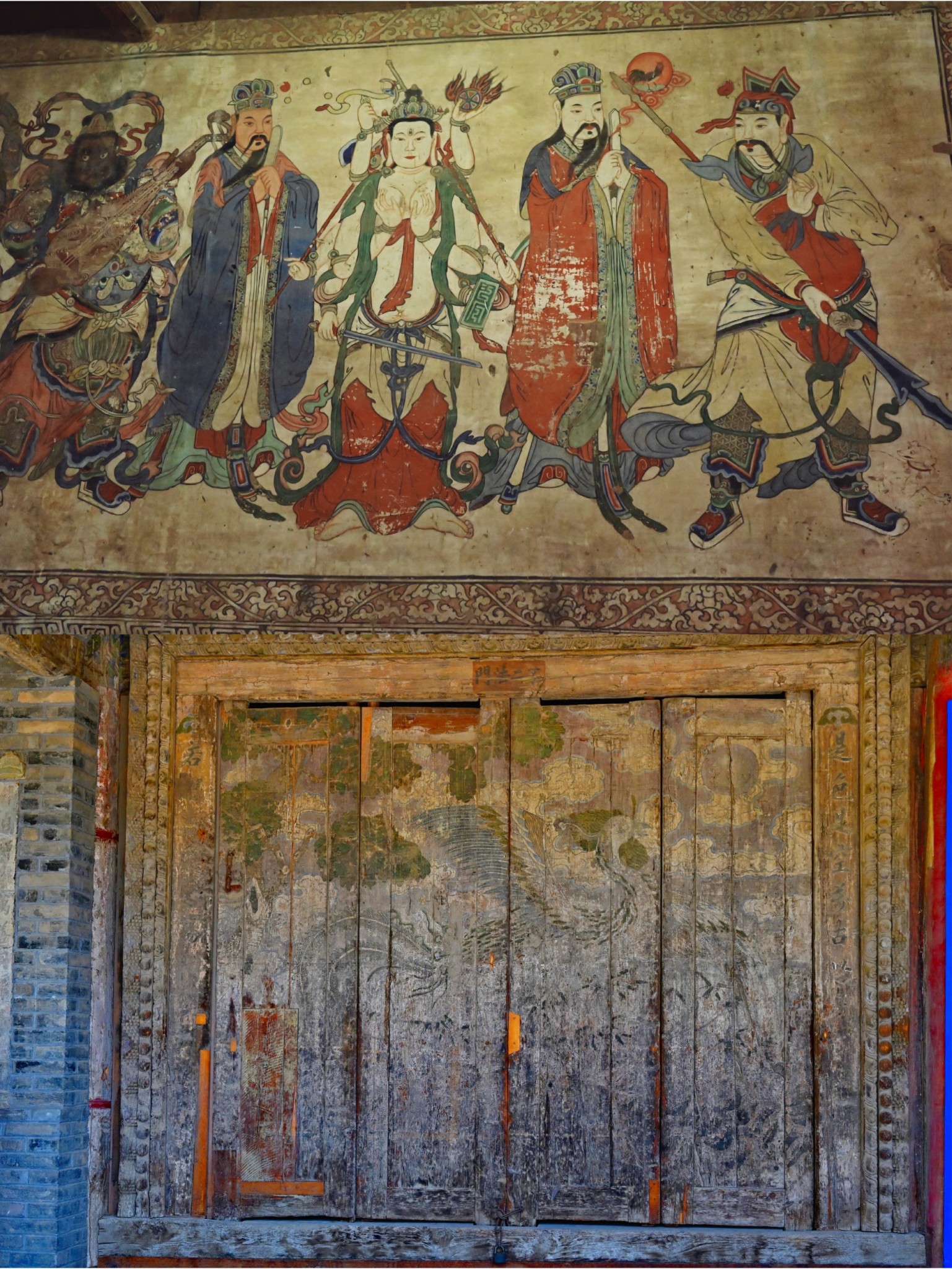 张掖最著名的景点之一——张掖大佛寺（深受皇室和名人墨客的重视）