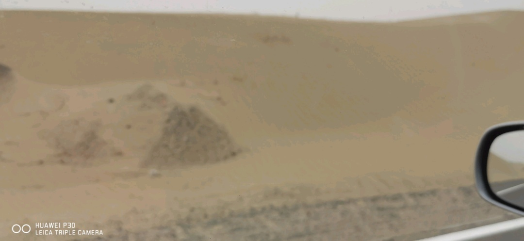穿越塔里木沙漠公路  旅游地认证_塔里木沙漠公路