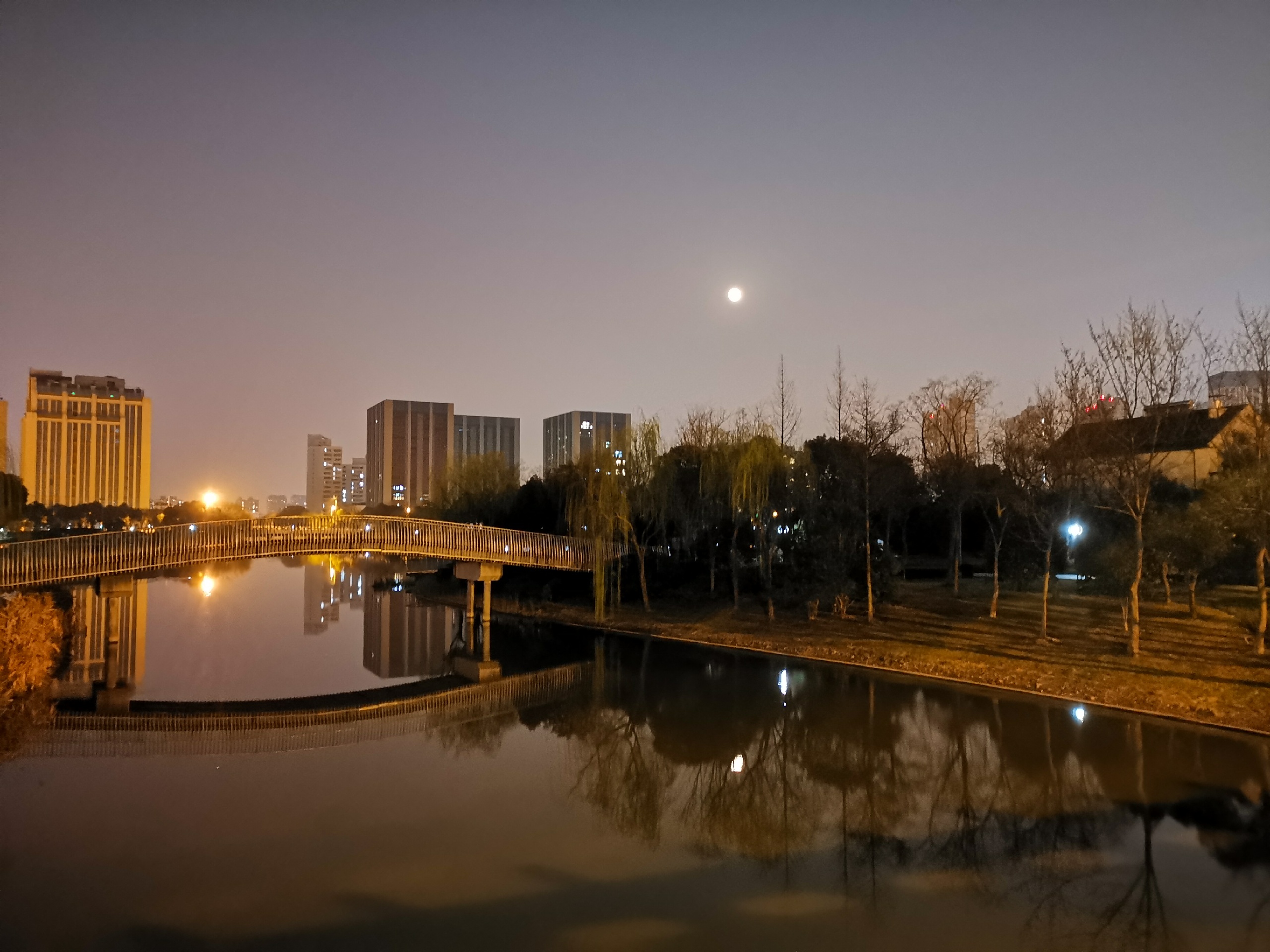 银翔湖公园-银翔湖公园夜景图片