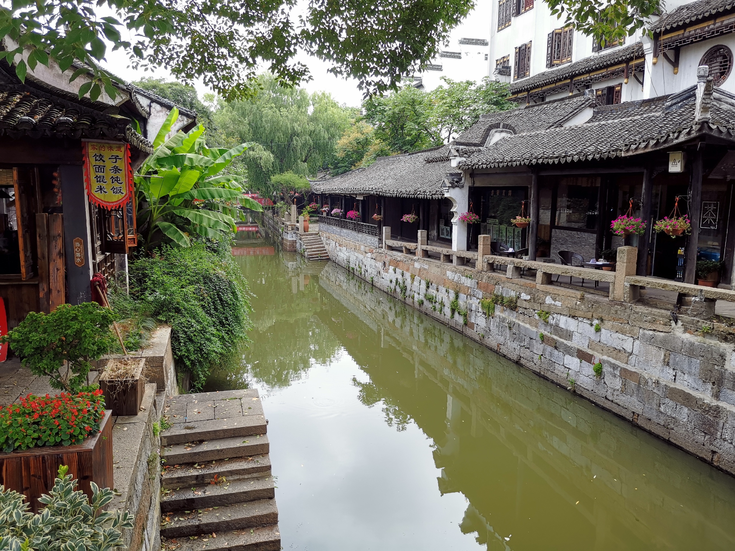 听说这是上海最后一个保留较完好的一个古镇-枫泾古镇