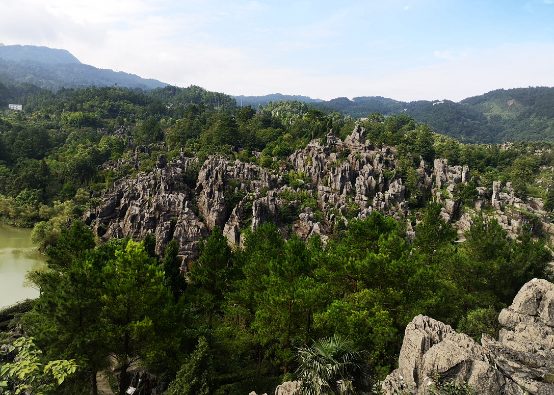 中国最古老的石林，重庆万盛石林