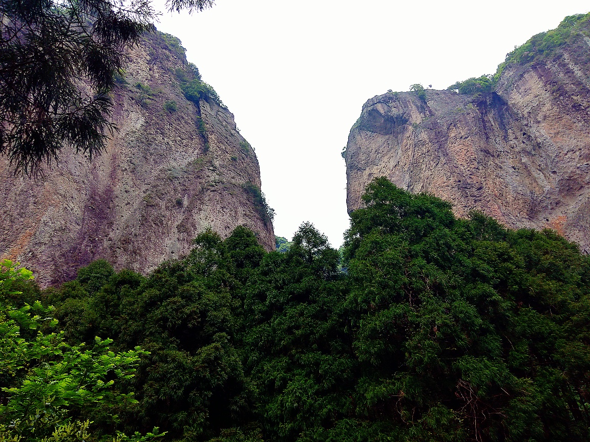 雁荡三绝之一，雁荡山最大的瀑布。