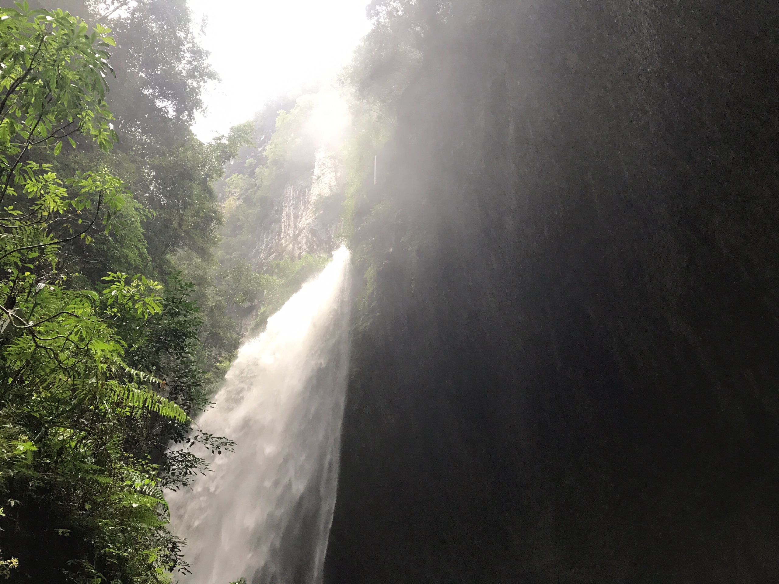 雨后的惊喜盛景，武隆龙水峡瀑布