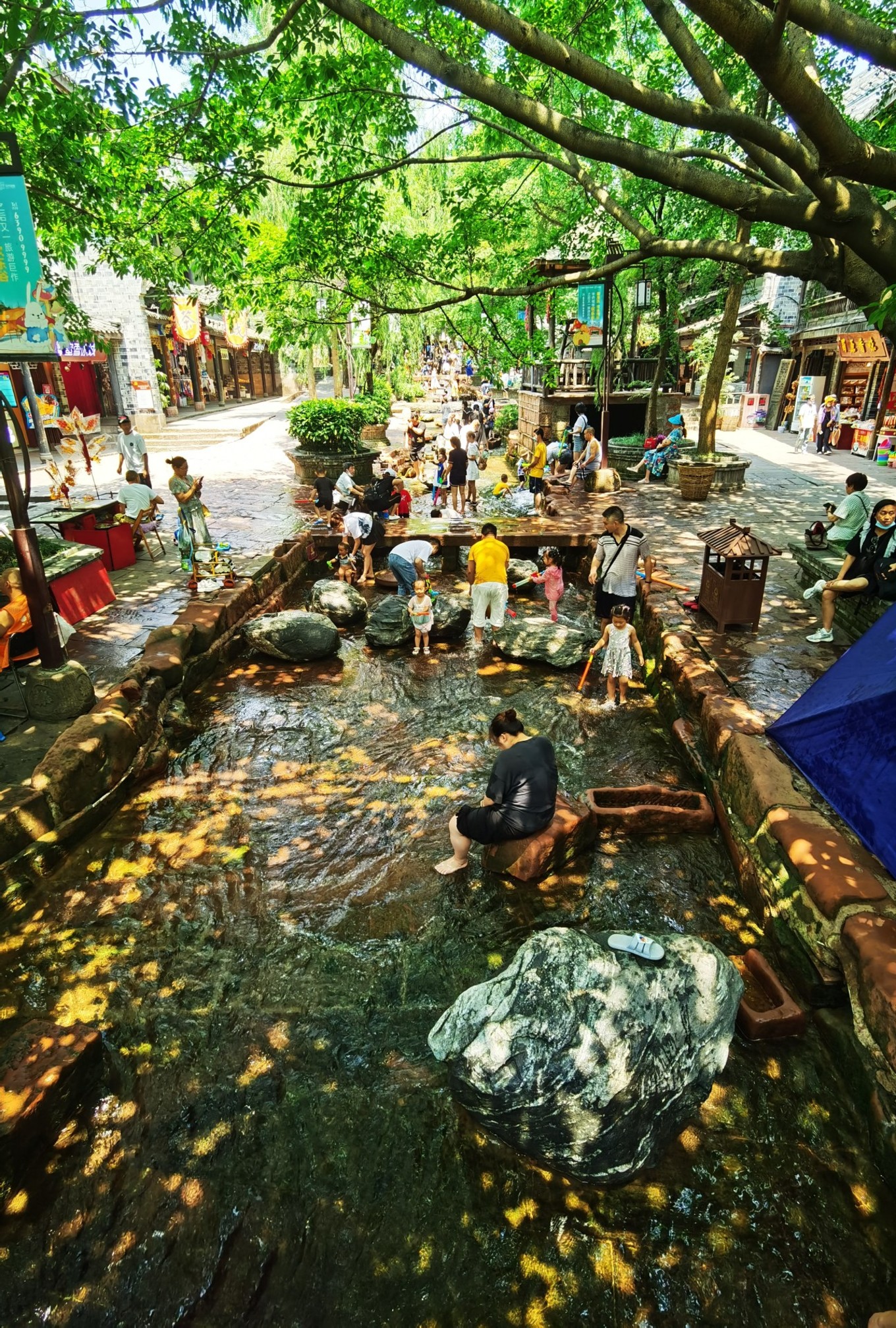 黄龙溪玩水的地方叫什么-成都黄龙溪，夏日超清凉的玩水圣地！