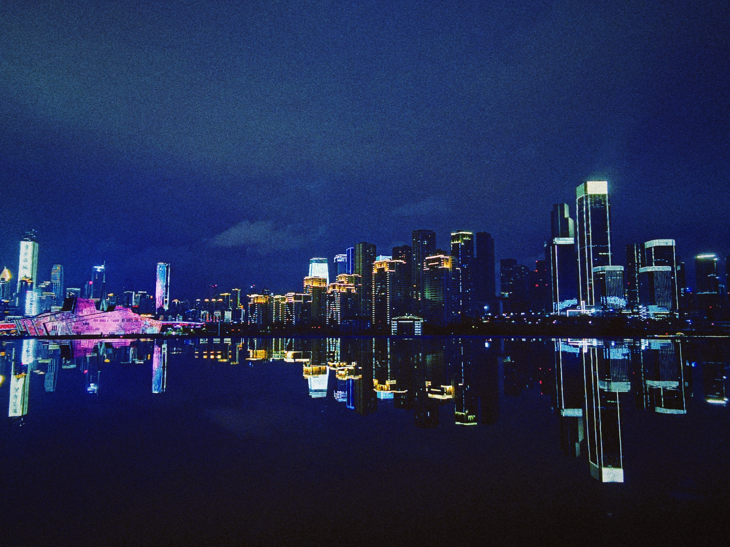 重庆夜景必打卡，体验不一样的灯火盛会！长嘉汇弹子石老街