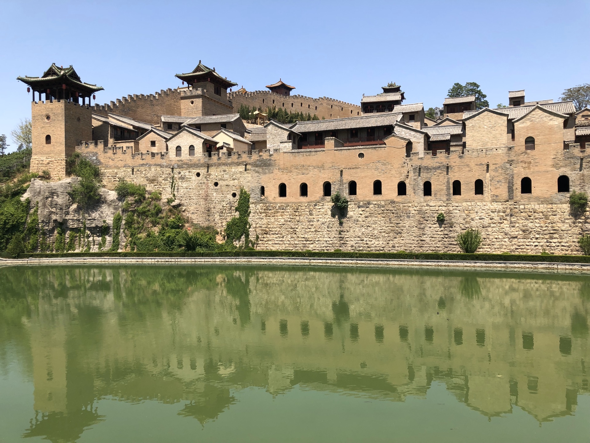 【湘峪古堡】，被称之为“中国北方明代第一古城堡”