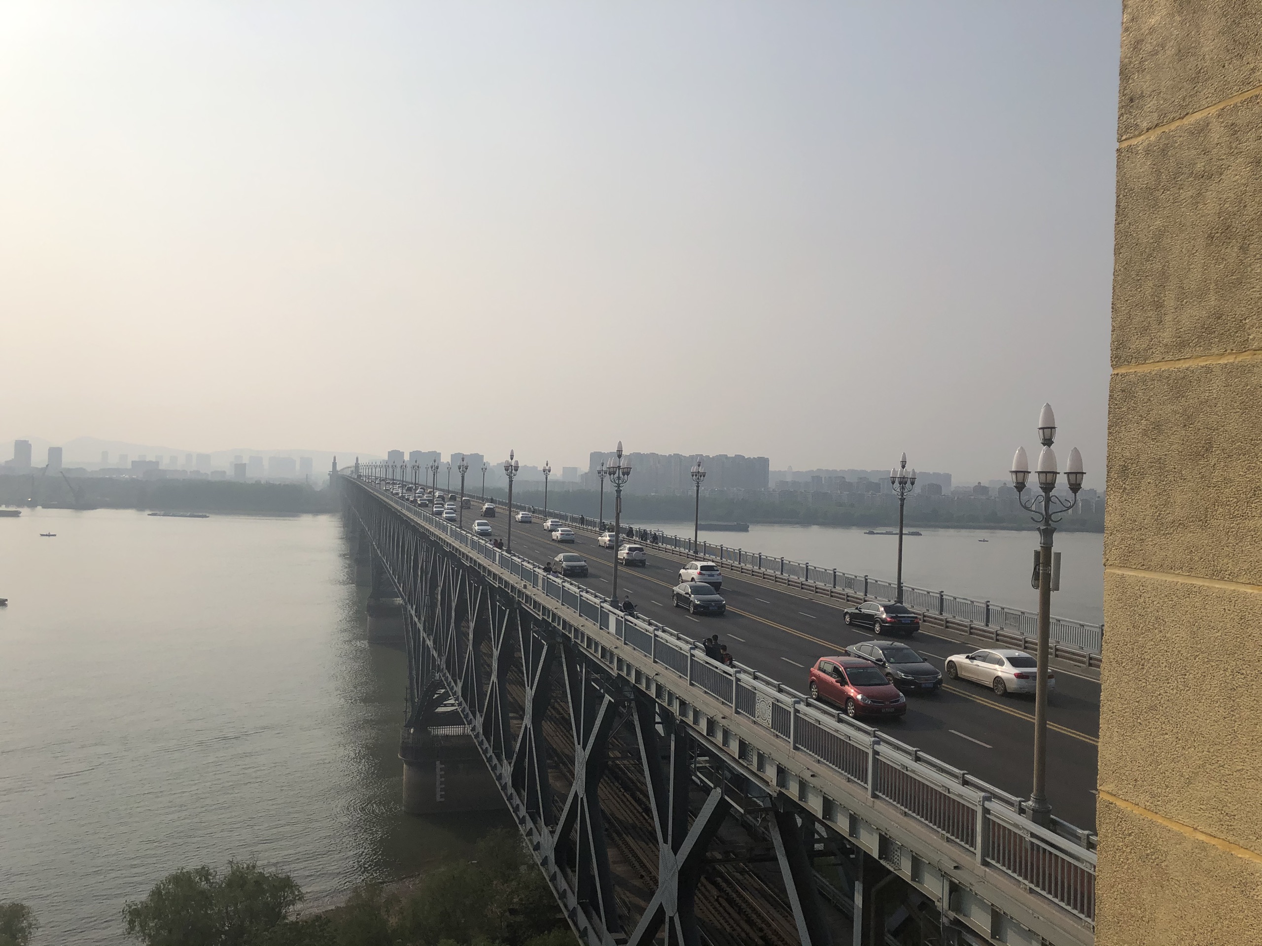 南京长江大桥-相对独立的一个景点，父母一直心心念里面还有历史展馆